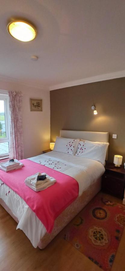 The Ferry Boat Hotel Portmagee Bilik gambar